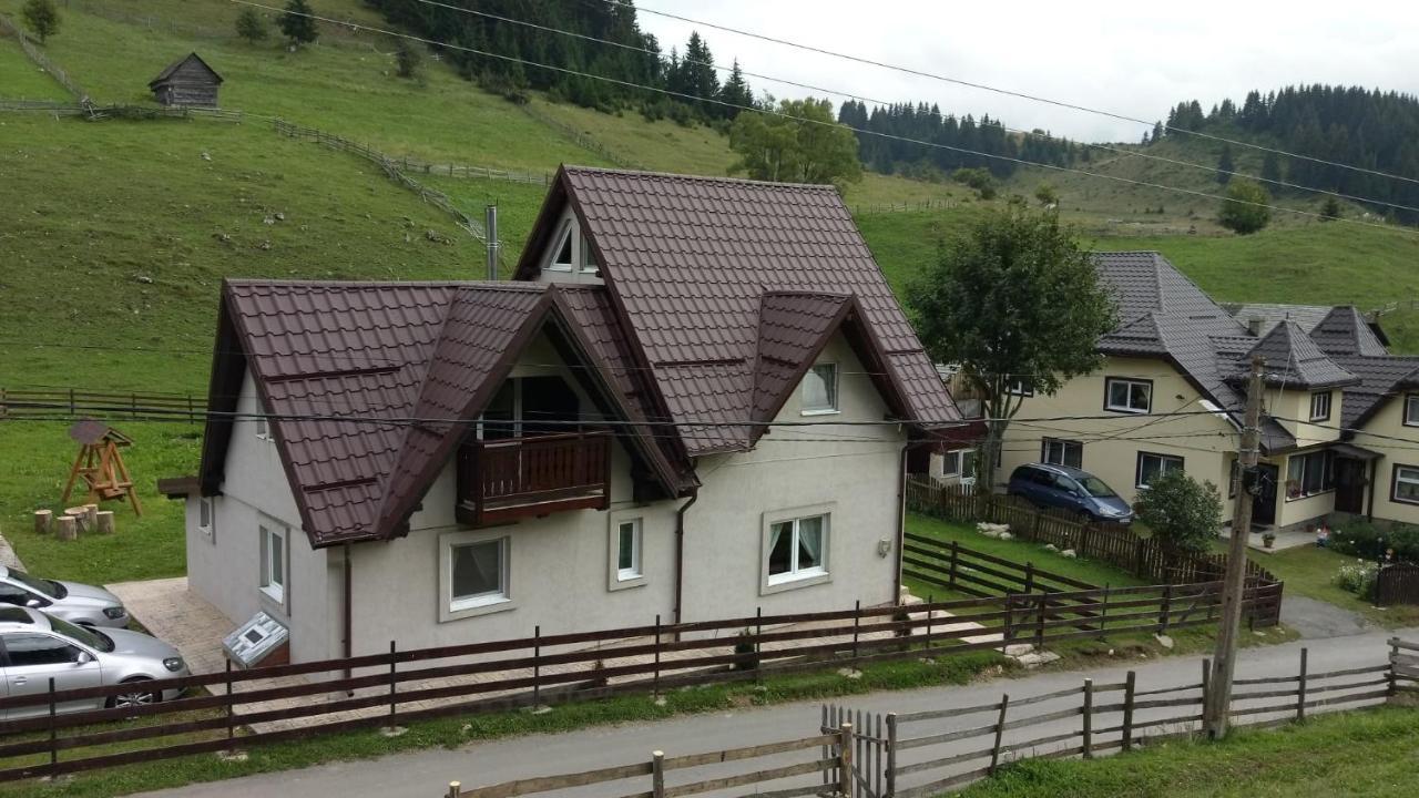 Casa Caprioara Villa Fundáta Kültér fotó